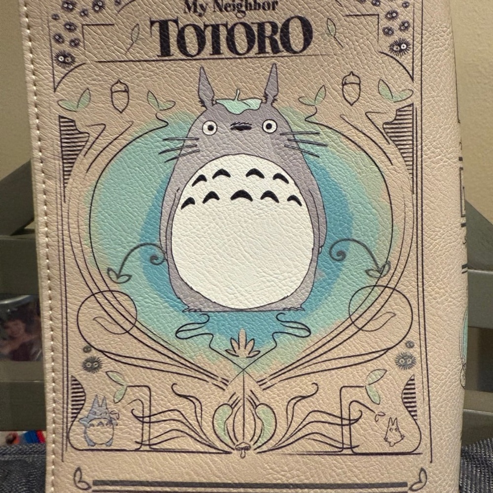 Loungefly Totoro Crossbody Bag - Cream and Blue